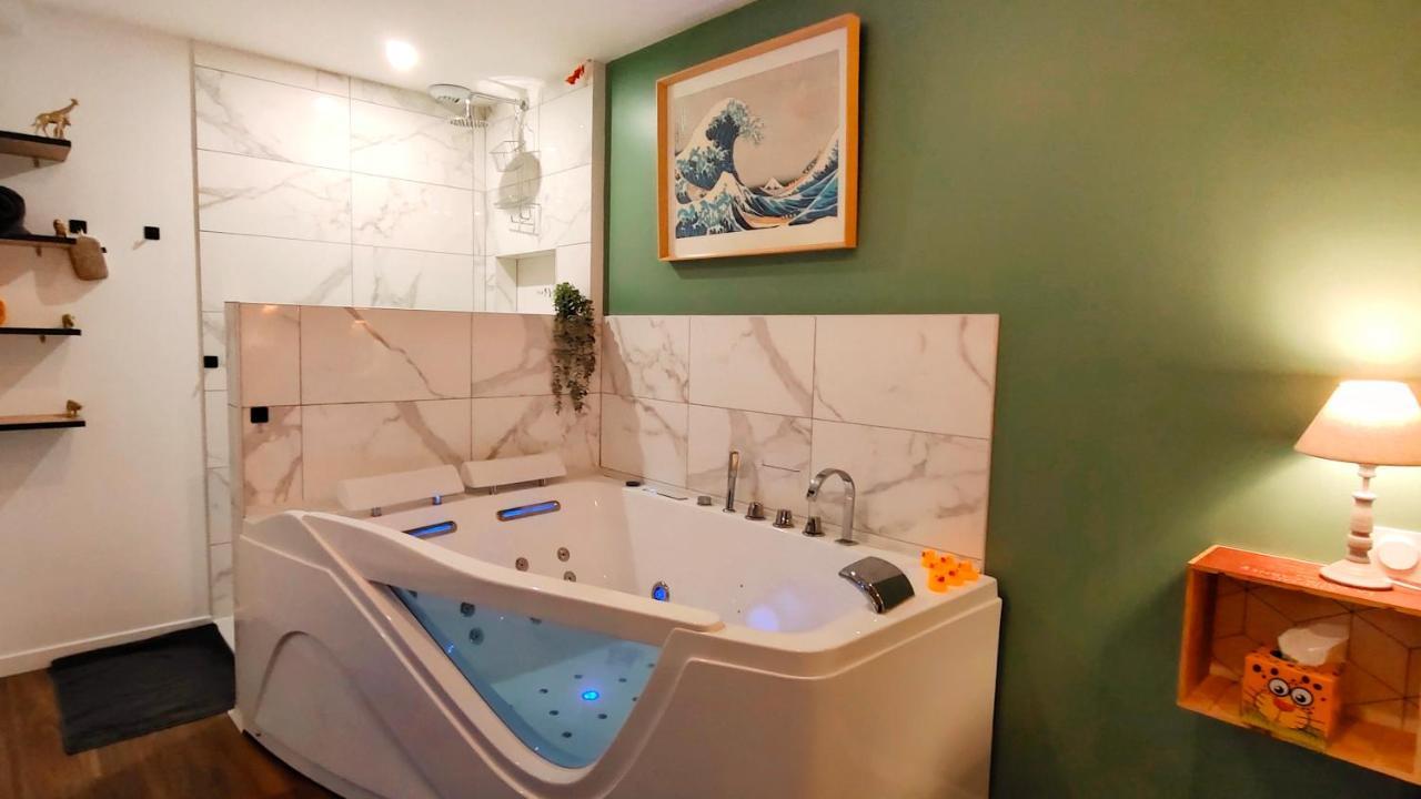 Votre Escale Jungle Sauna & Spa Niort Eksteriør bilde