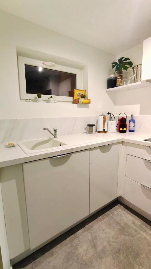 Votre Escale Jungle Sauna & Spa Niort Eksteriør bilde
